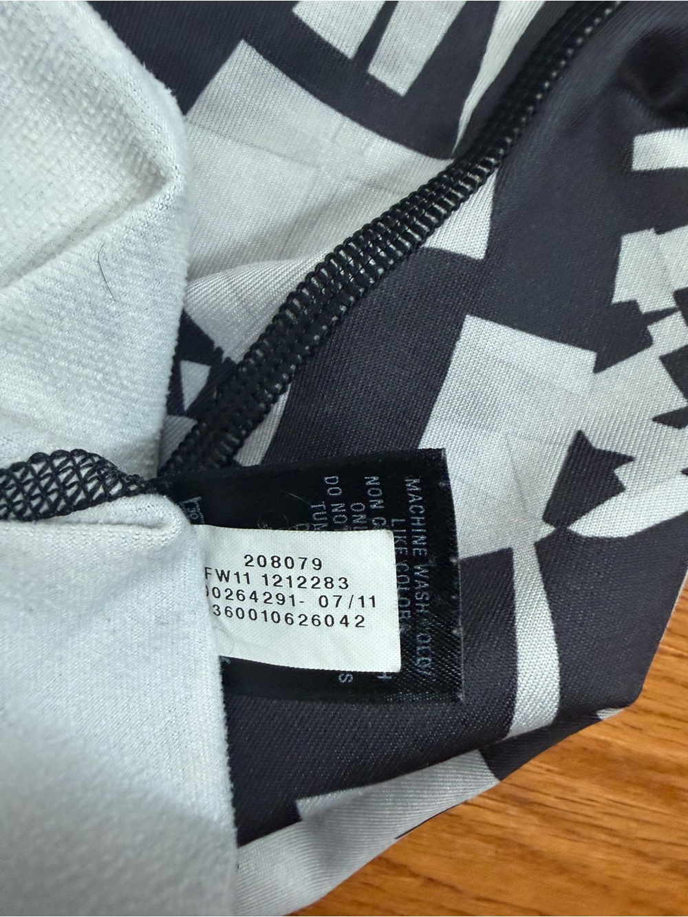 Under Armour ColdGear Fitted 1/4 Zip Pullover - Picture 5 of 8